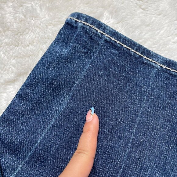 Rock Revival Women's Blue Vivian Easy Capri Cut Jeans Size 30 x 24'' - Picture 7 of 9